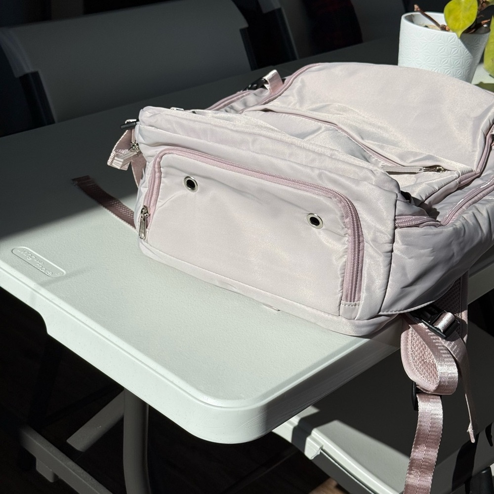 Beautiful Pink Travel Backpack with laptop compartment***NOT BEIS** - Picture 9 of 14